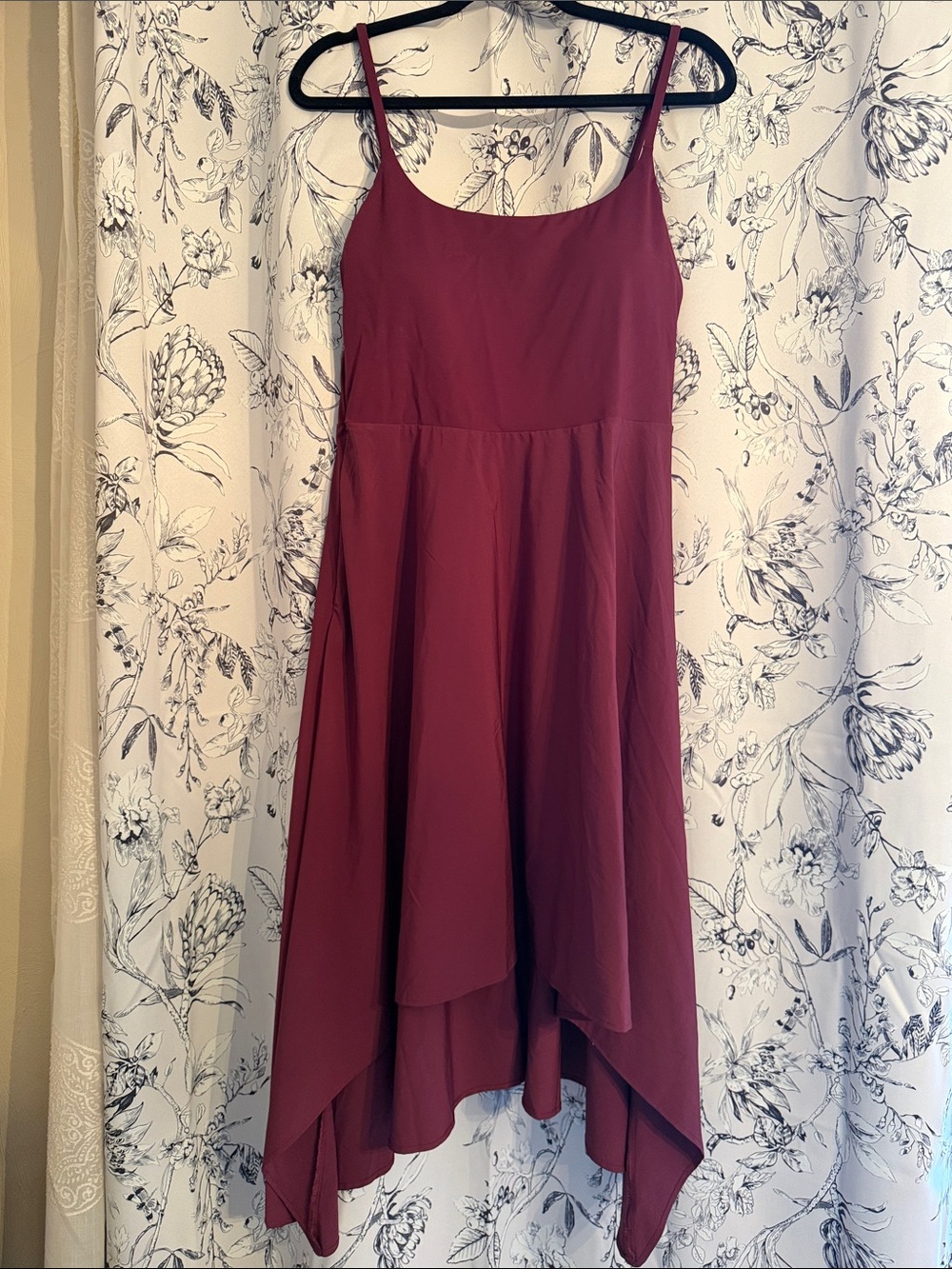 Women’s Sleeveless Spaghetti Strap High-Low Dress - Burgundy